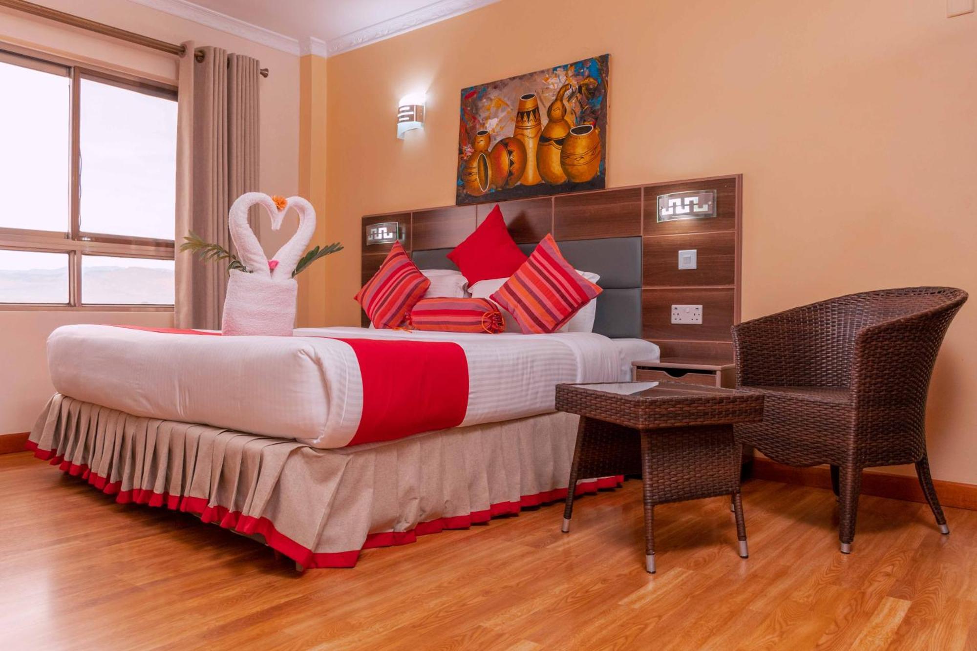 Buraha Zenoni Hotel And Resort Накуру Экстерьер фото